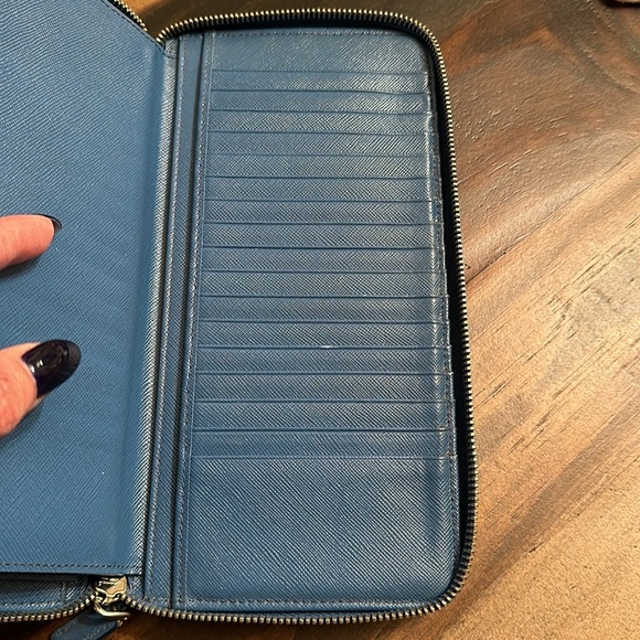 Prada Organizer - Saffiano Leather Round Zipper Long Wallet - Picture 4 of 14